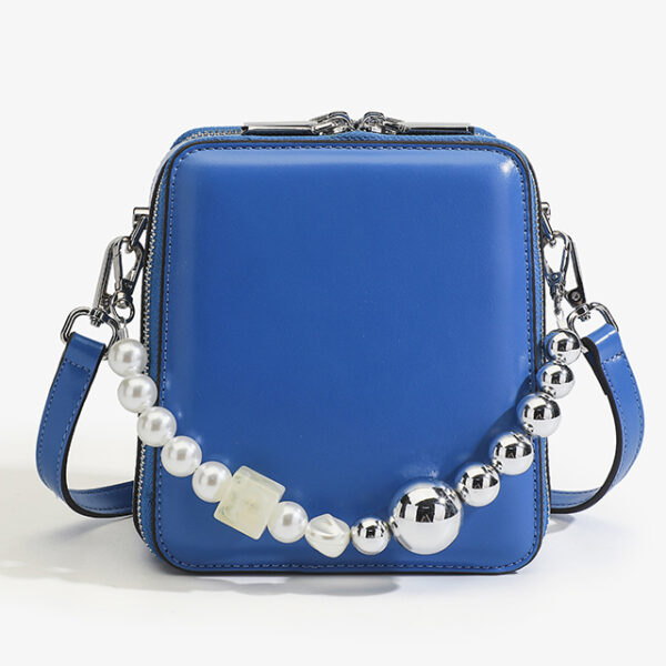 Crossbody Bag with acrylic bead blue