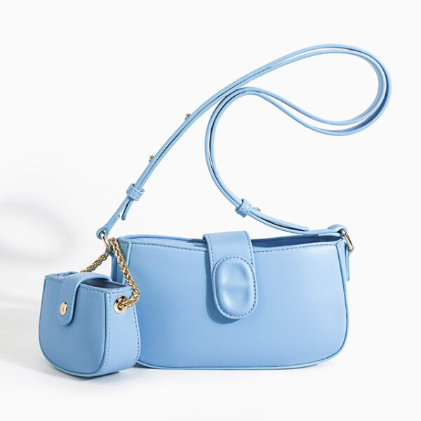 handbag set with metal chain blue